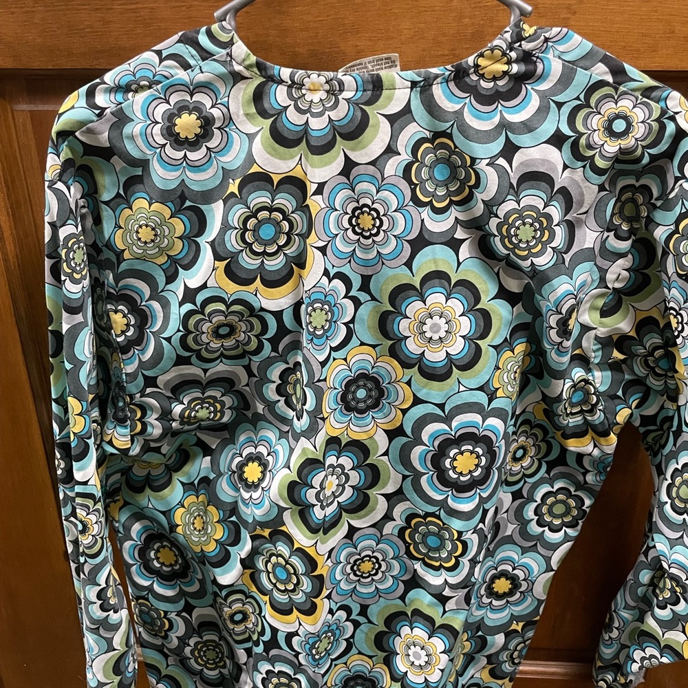 Retro scrub jacket (nursing) - Picture 3 of 3